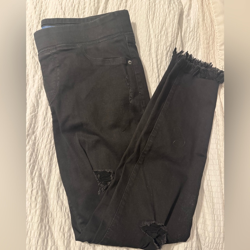 Old Navy Black Distressed Ankle Jeans